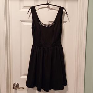 Princess Vera Wang Party Deesa. Black Embellished Jewels At Neckline Mini Dress